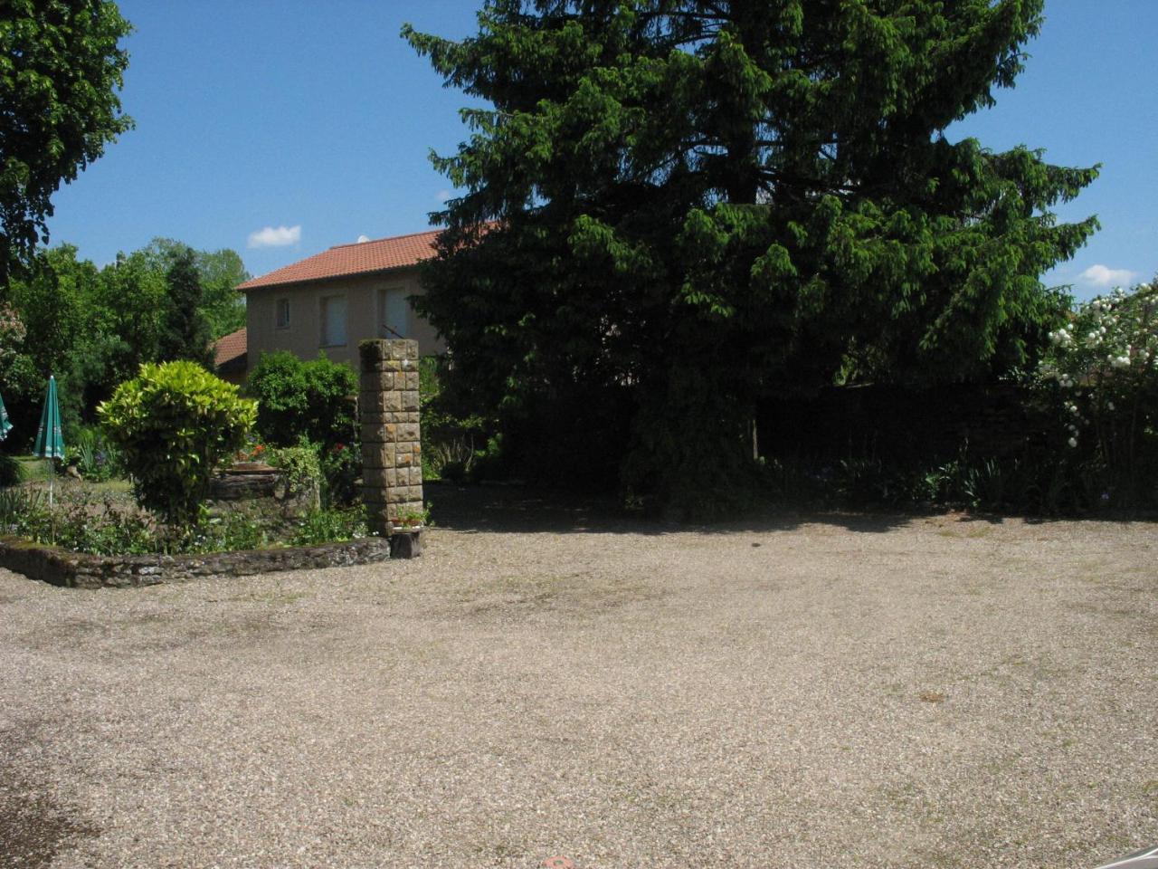 Bed and Breakfast Les Jardins De La Grange Rezonville Exteriér fotografie