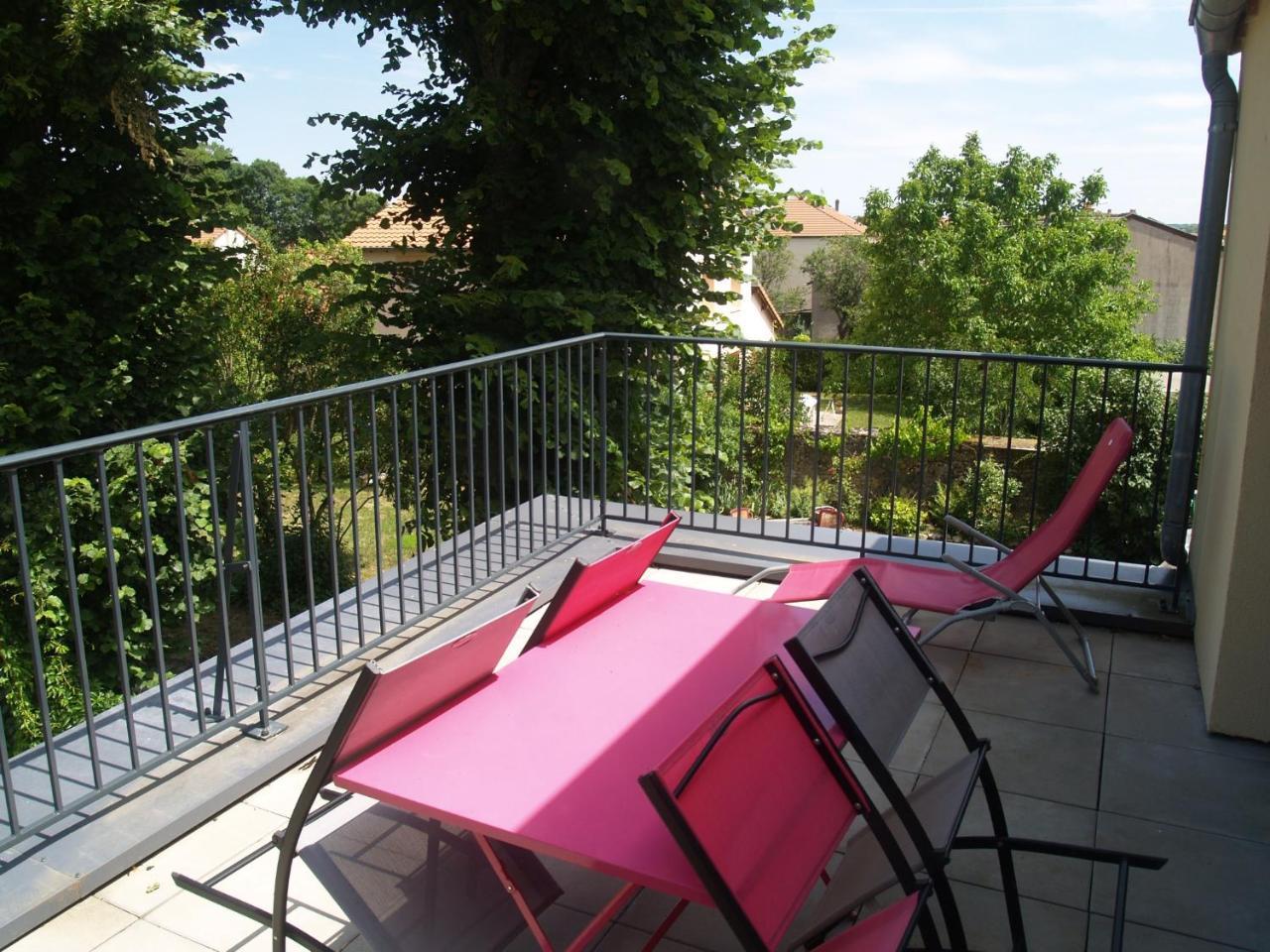 Bed and Breakfast Les Jardins De La Grange Rezonville Exteriér fotografie